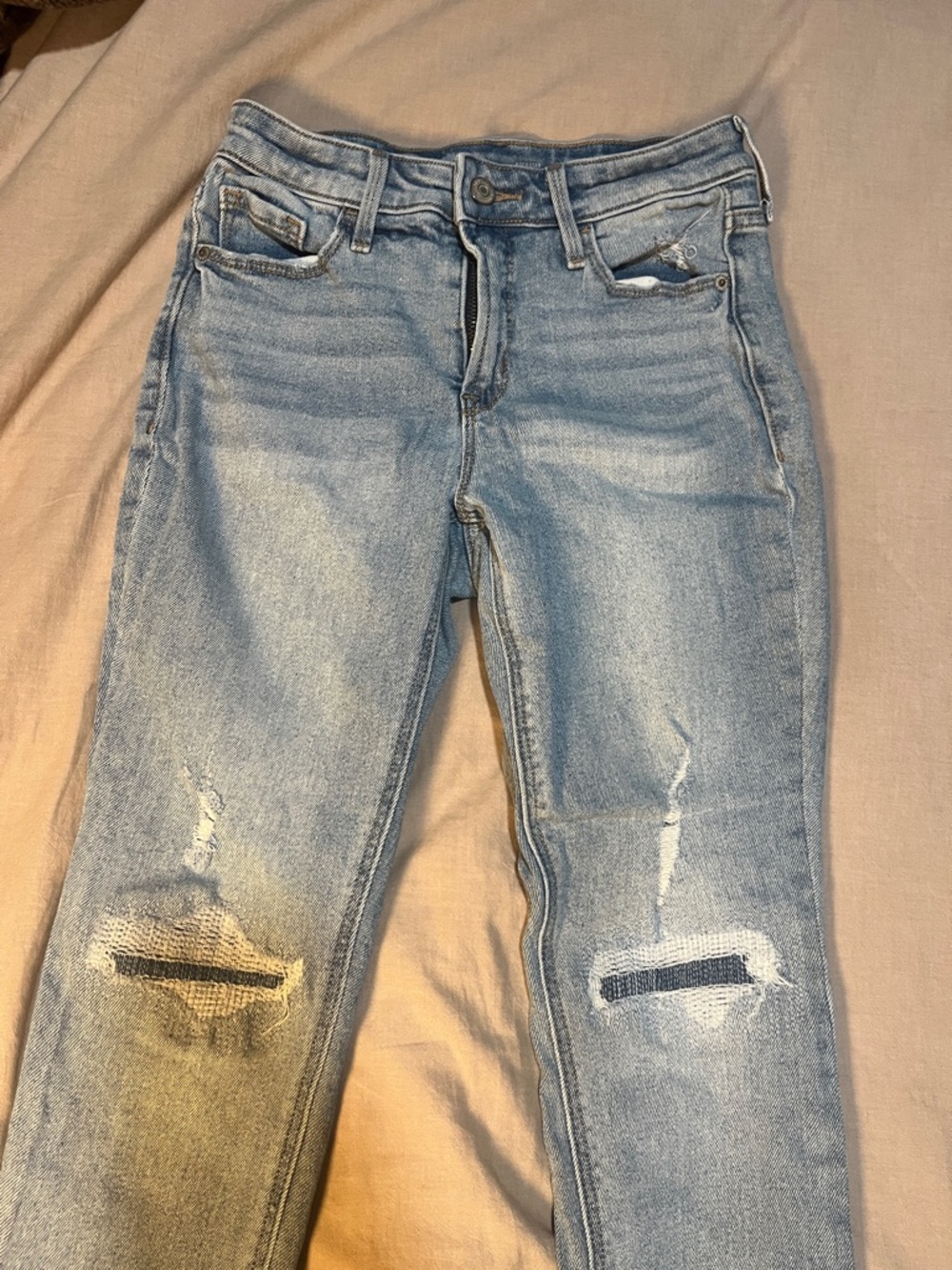 Old Navy Light Blue Skinny Jeans with Knee Rips